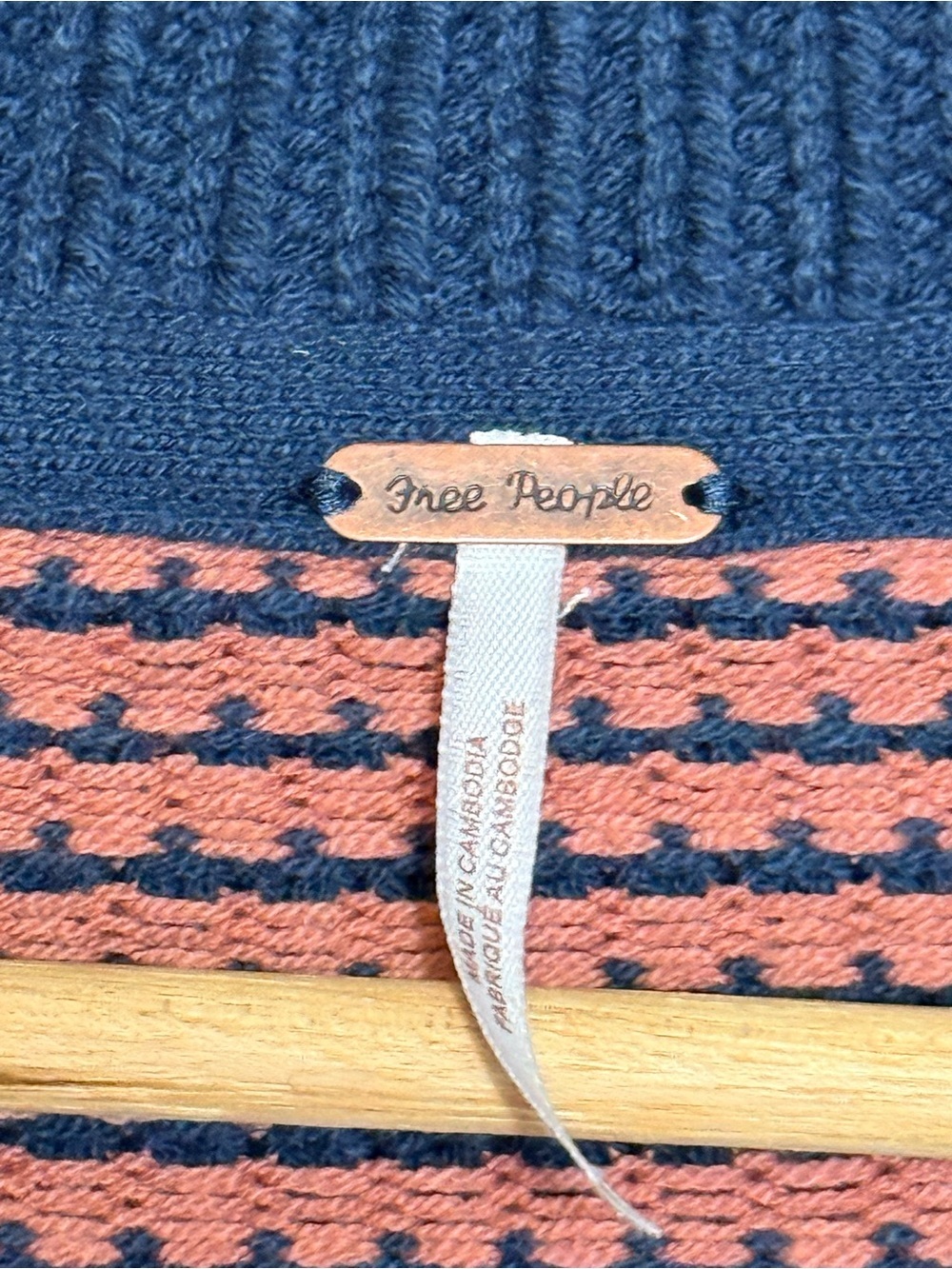 Free People Oversized Maisie Sweater Midnight Cedar Combo Size Medium NWT$148 - Picture 3 of 12